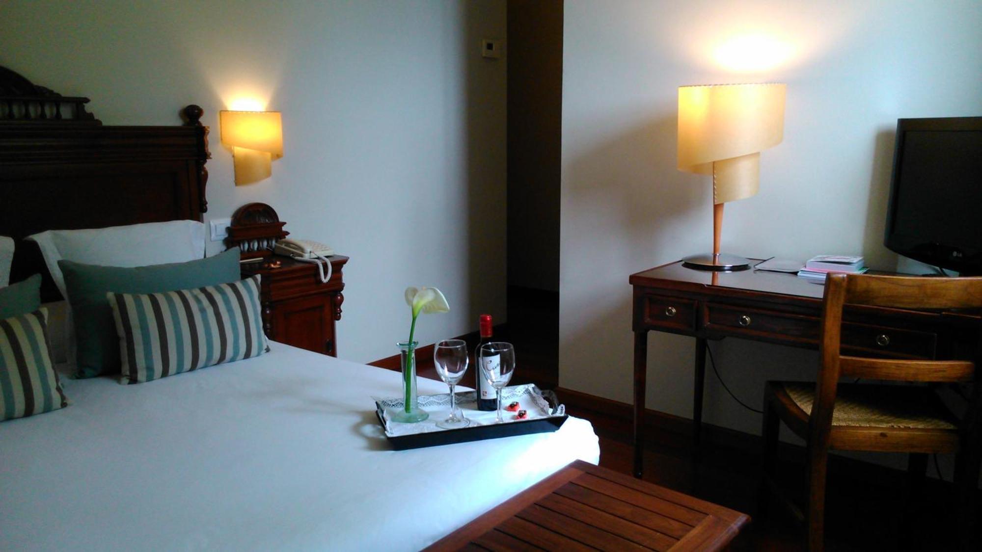 Casona De La Paca Hotell Cudillero Rum bild