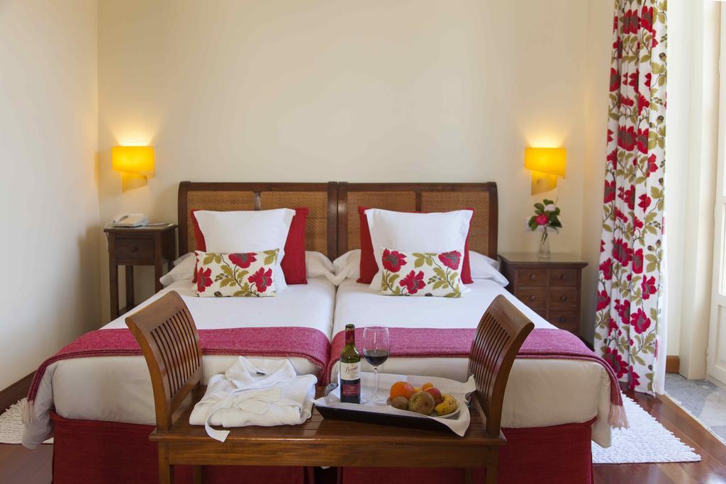 Casona De La Paca Hotell Cudillero Exteriör bild